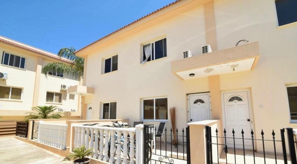 Protaras Ionian Breeze House 10 Minutes Walk From The Beach Paralimni Exterior foto